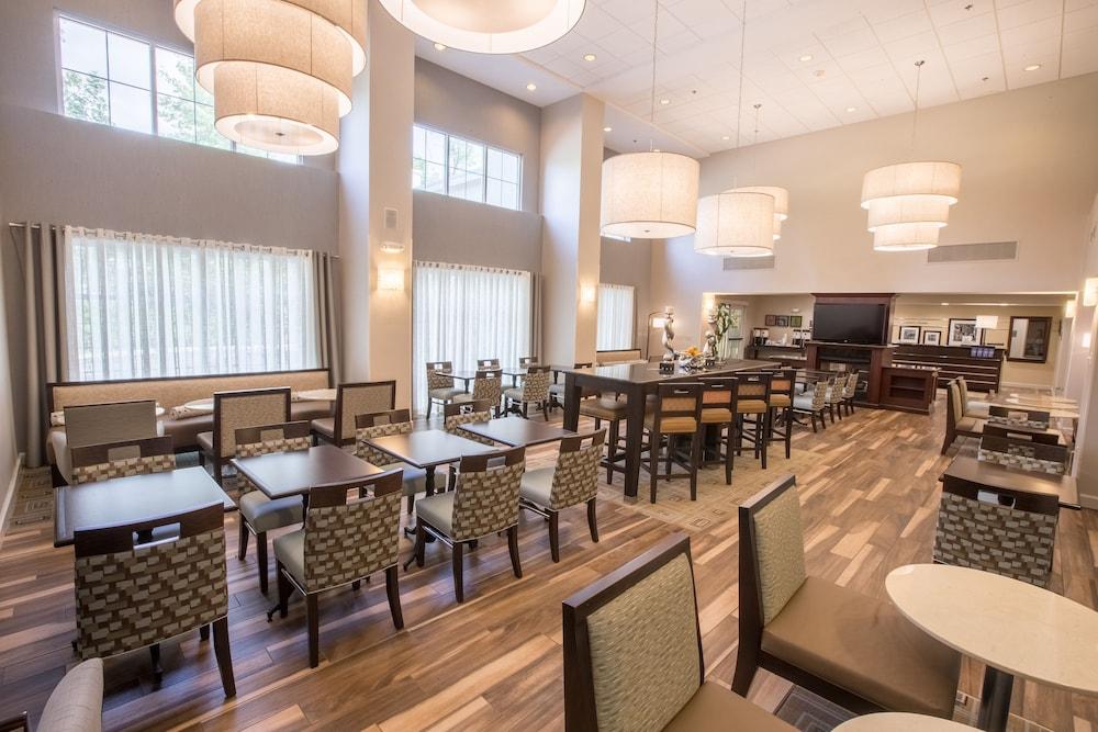 Hampton Inn & Suites Berkshires-Ленокс Екстер'єр фото