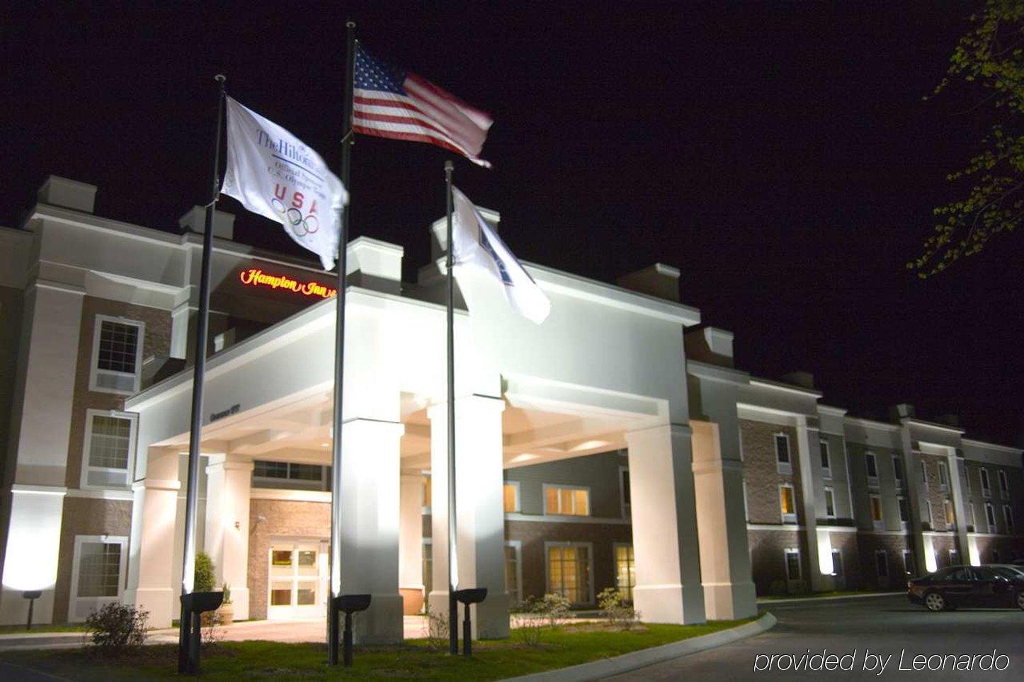 Hampton Inn & Suites Berkshires-Ленокс Екстер'єр фото